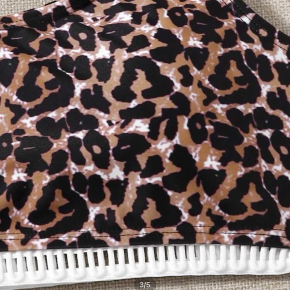 Leopard print bikini - Picture 3 of 4